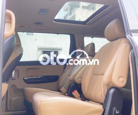 kia sedona 2019 mấy dầu11