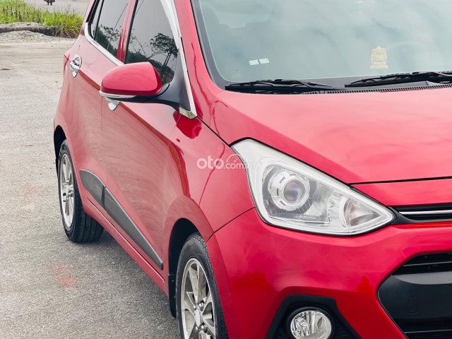 Cần bán xe màu đỏ1