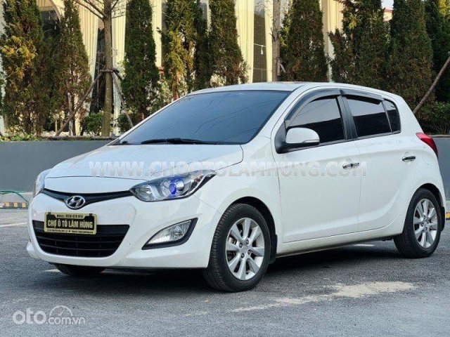 Giá xe Hyundai i20 2013 phiên bản và đánh giá từ các chuyên gia