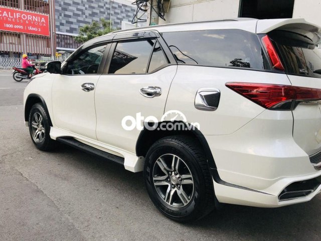 Toyota Fortuner 2017 trắng còn mới0