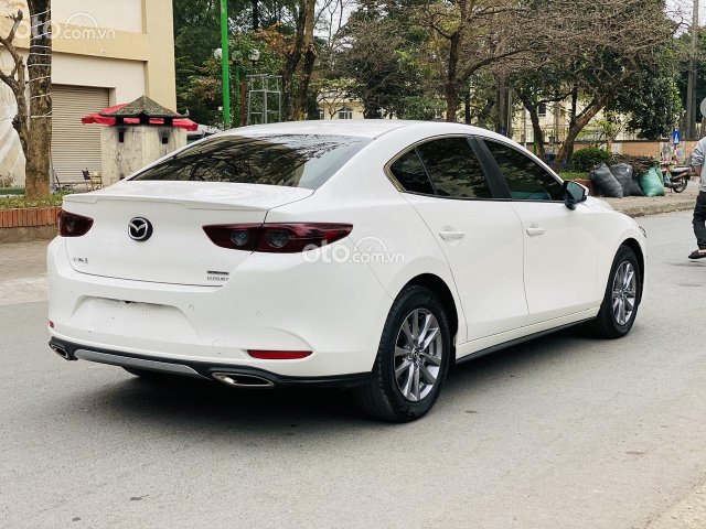 Màu trắng, chạy 3 vạn km4