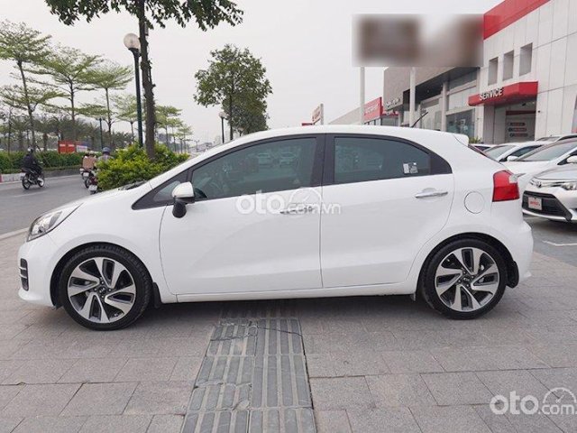 Xe màu trắng, xe nhập, giá cực tốt4