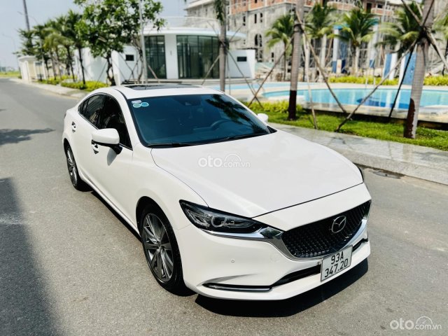 Hà Nội Car CN Sài Gòn - Xe màu trắng, nội thất đen0