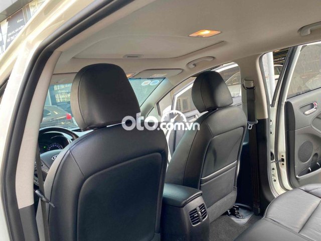 Cerato Hacthback 1.6AT màu trắng nhập 2013 26000km8
