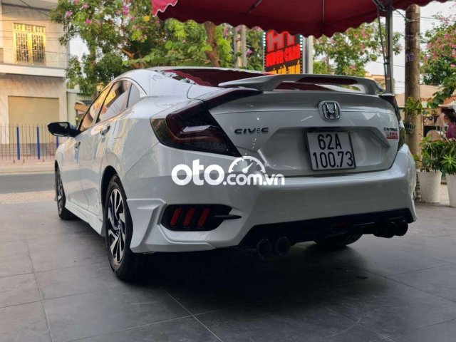 Honda Civic 1.8 AT sx 2018 nhập khẩu rất đẹp0