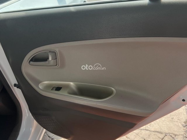 Xe gia đình, giá 185tr. Khám mới, máy zin5