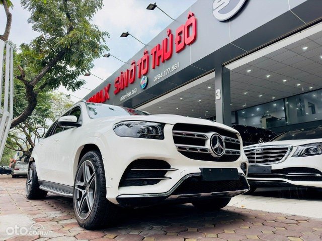 Xe màu trắng, nhập khẩu nguyên chiếc9