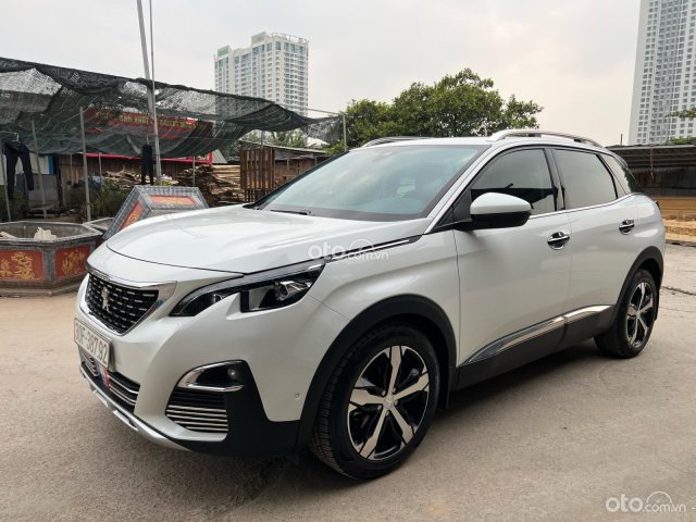 Xe gia đình giá chỉ 770tr0