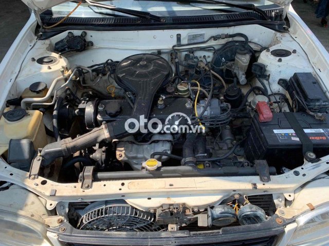 cần bán toyota corolla 20015