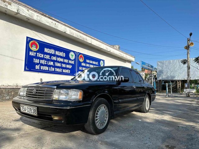 Toyota Crown Super Salon MT 19940