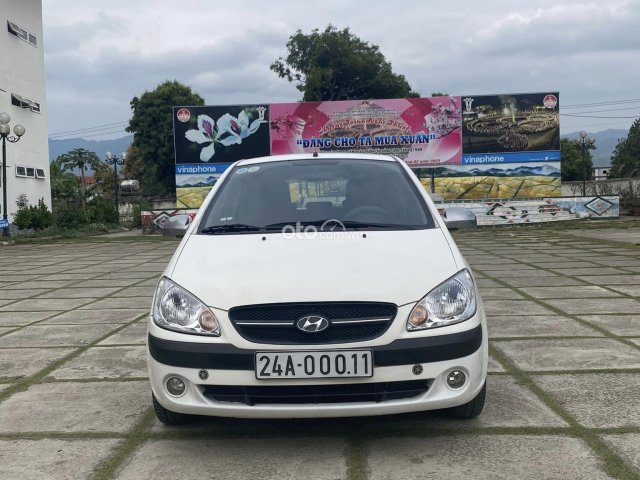 Xe màu trắng4