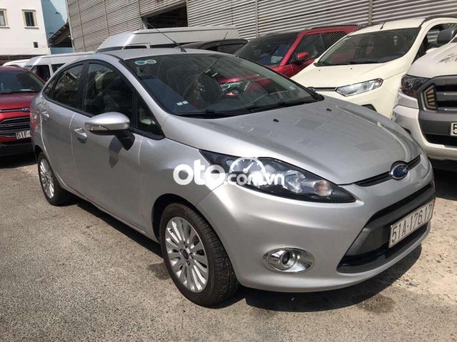 Ford - Fiesta model 2011 mới lăn bánh 61k km0