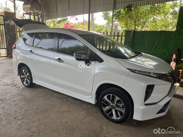 Hỗ trợ trả góp 70%, xe đẹp, giá tốt, trang bị full options1