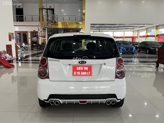 Xe nhiều trang bị tiện nghi, giá hấp dẫn3