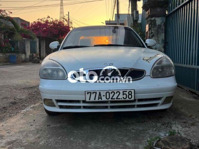 Xe màu trắng0