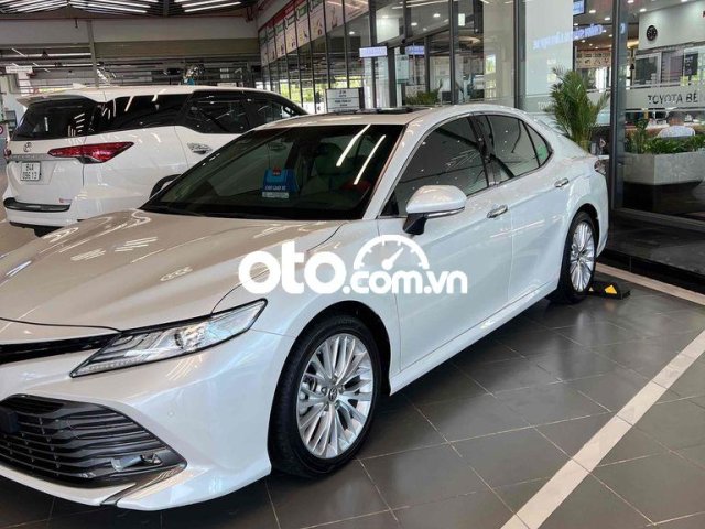 camry 2.5Q siêu lướt 20210