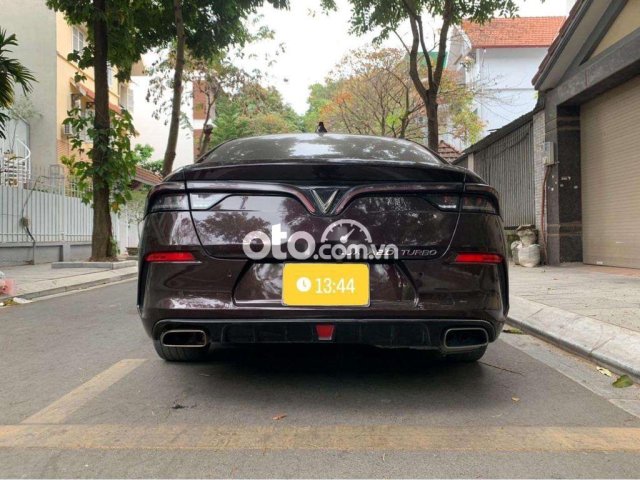 Vi fast Lux A 2.0 bản 2019 đi 3v9 biển Hà Nội0