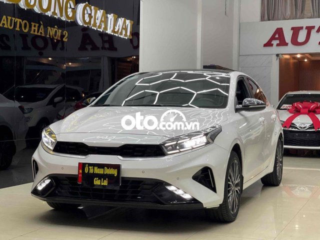 KIA K3 PREMIUM 2022 TRẮNG SIÊU MỚI0