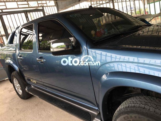 tôi cần bán xe bán tải .5chổ màu xanh.biển số 651