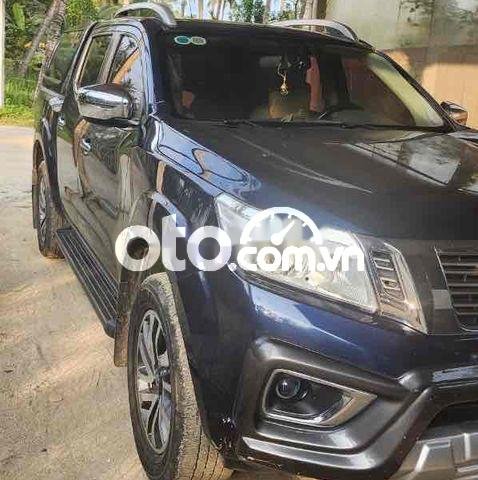 bán tải - nissan 2019 màu xanh 1 chủ còn mới0