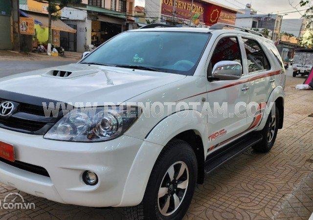 Máy móc êm ái, gầm bệ còn khá chắc chắn8
