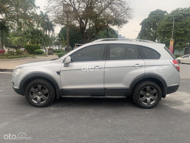 Cần bán gấp xe mới 95% giá chỉ 228tr5