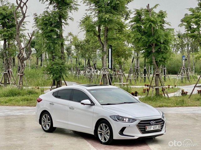 Xe trang bị full options, giá tốt, hỗ trợ trả góp 70%1