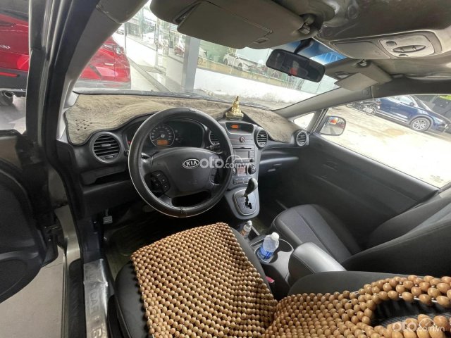Màu xám xe gia đình, giá 260tr5