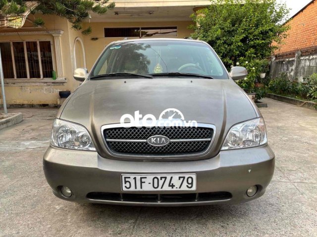 Kia Carnival Xe 7 Chỗ Số Sàn2