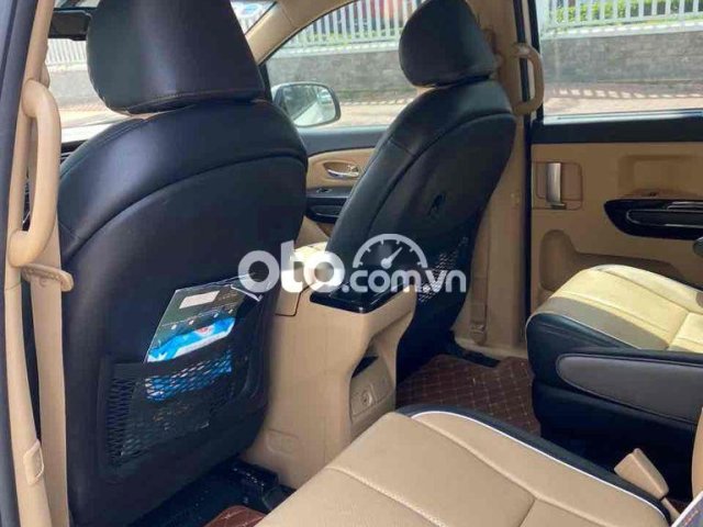 Kia Sedona 3.3 may xăng7