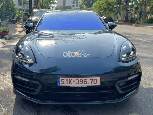 Màu xanh lam, xe nhập3