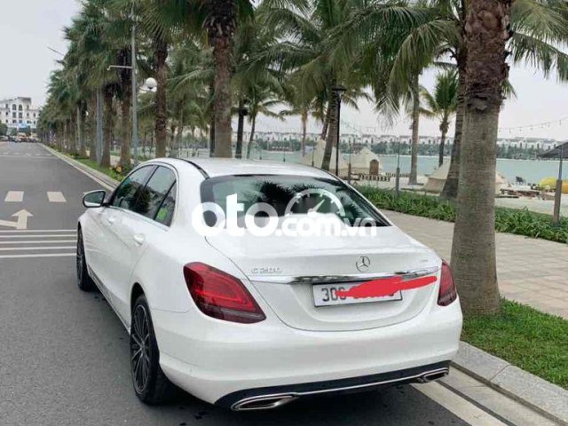 mercedes c200 exclusive sx 2020 đi 20ngan km0