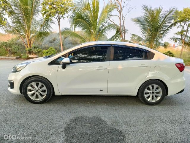Nội ngoại thất đẹp như mới17