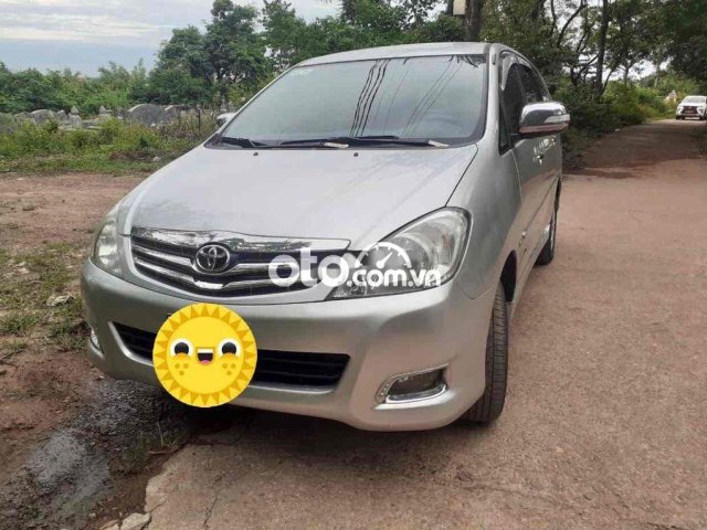 Innova 2010 - tự động0