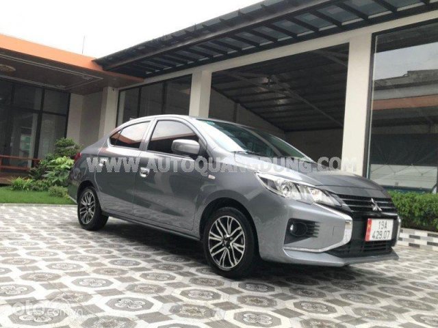 Xe mới như trong hãng8
