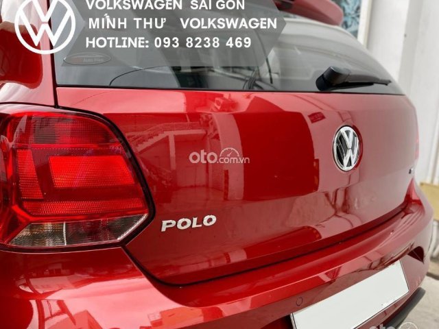 Màu đỏ sunset xe nhỏ gọn đô thị - Khuyến mãi Polo tháng 6/2023 100% trước bạ + 5 năm bảo dưỡng LH Ms Minh Thư4