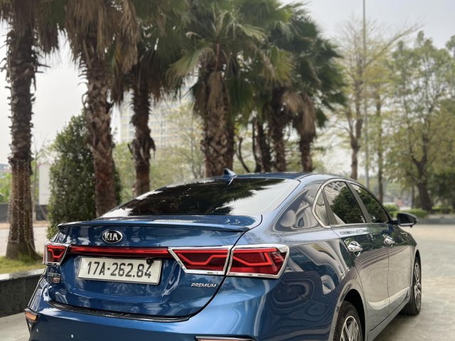 Xe màu xanh lam18
