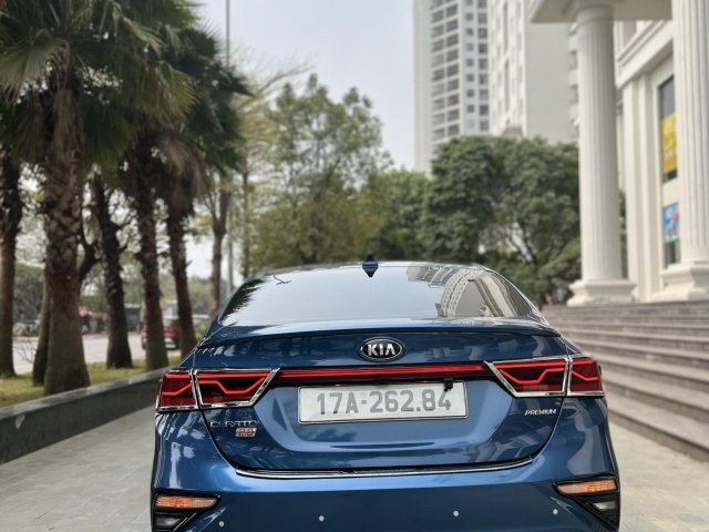 Xe màu xanh lam16