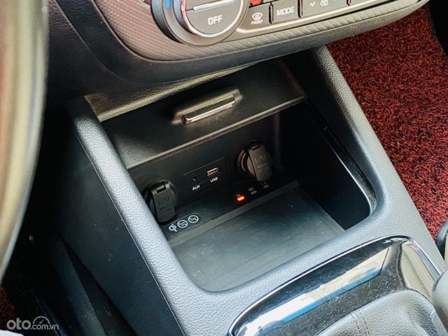 Màu trắng, 399 triệu17