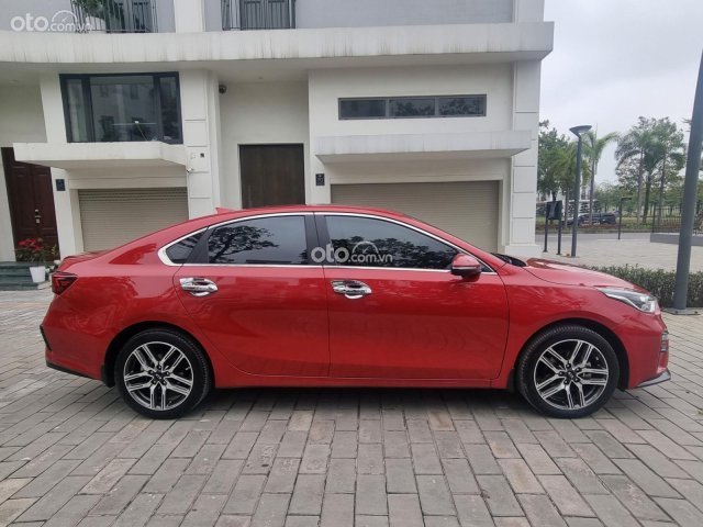 Cần bán xe gia đình giá 588tr4