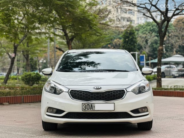Xe đăng kí tên tư nhân chính chủ - Cực đẹp - Full option. Liên hệ bao giá tốt0