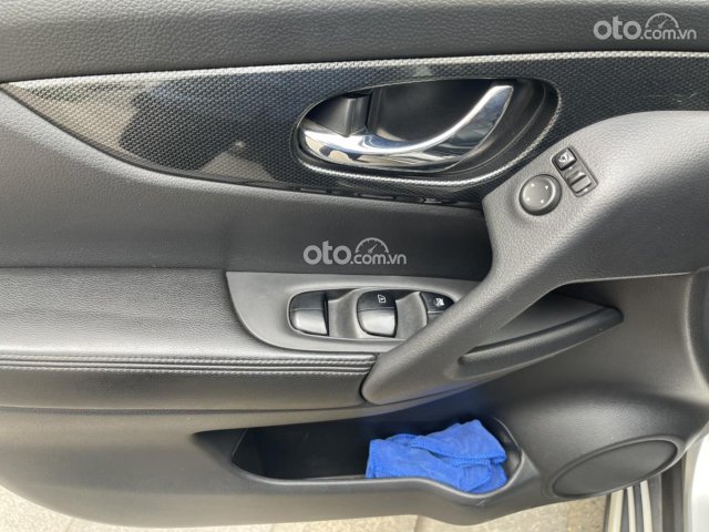Xe 7 chỗ giá rẻ, biển Hà Nội, đã trang bị nhiều đồ chơi8