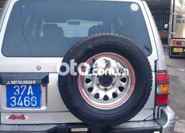 Cần bán xe mitsu pajero sx 2002 .130tr0