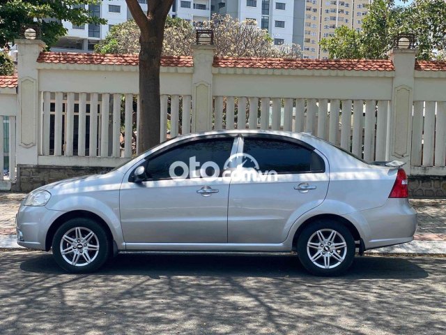 Chevrolet Aveo cuối tháng 12/2012 rất đẹp0