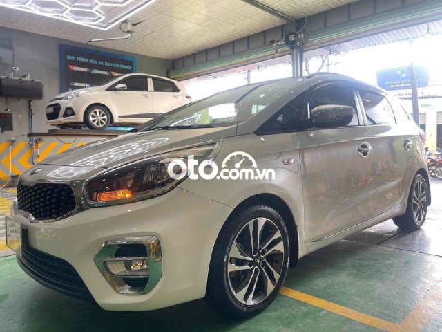 Kia RonDo 2017 MT nhà chạy bao kĩ3