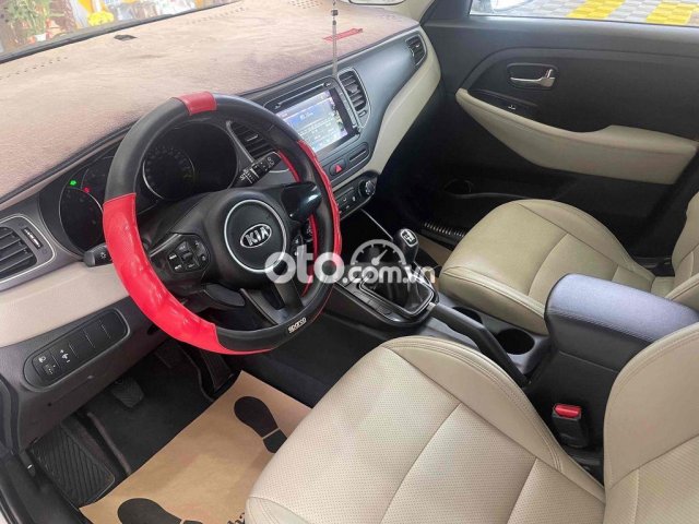 Kia RonDo 2017 MT nhà chạy bao kĩ8