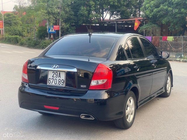 Xe màu đen  5