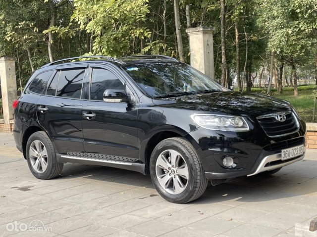 Xe màu đen, nhập khẩu1