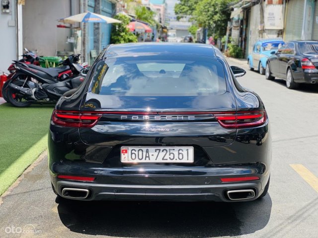Xe màu đen19