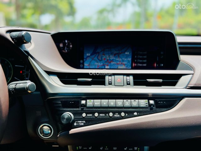 12/2020 cực mới (odo chỉ 10 ngàn km) xe mới tinh17